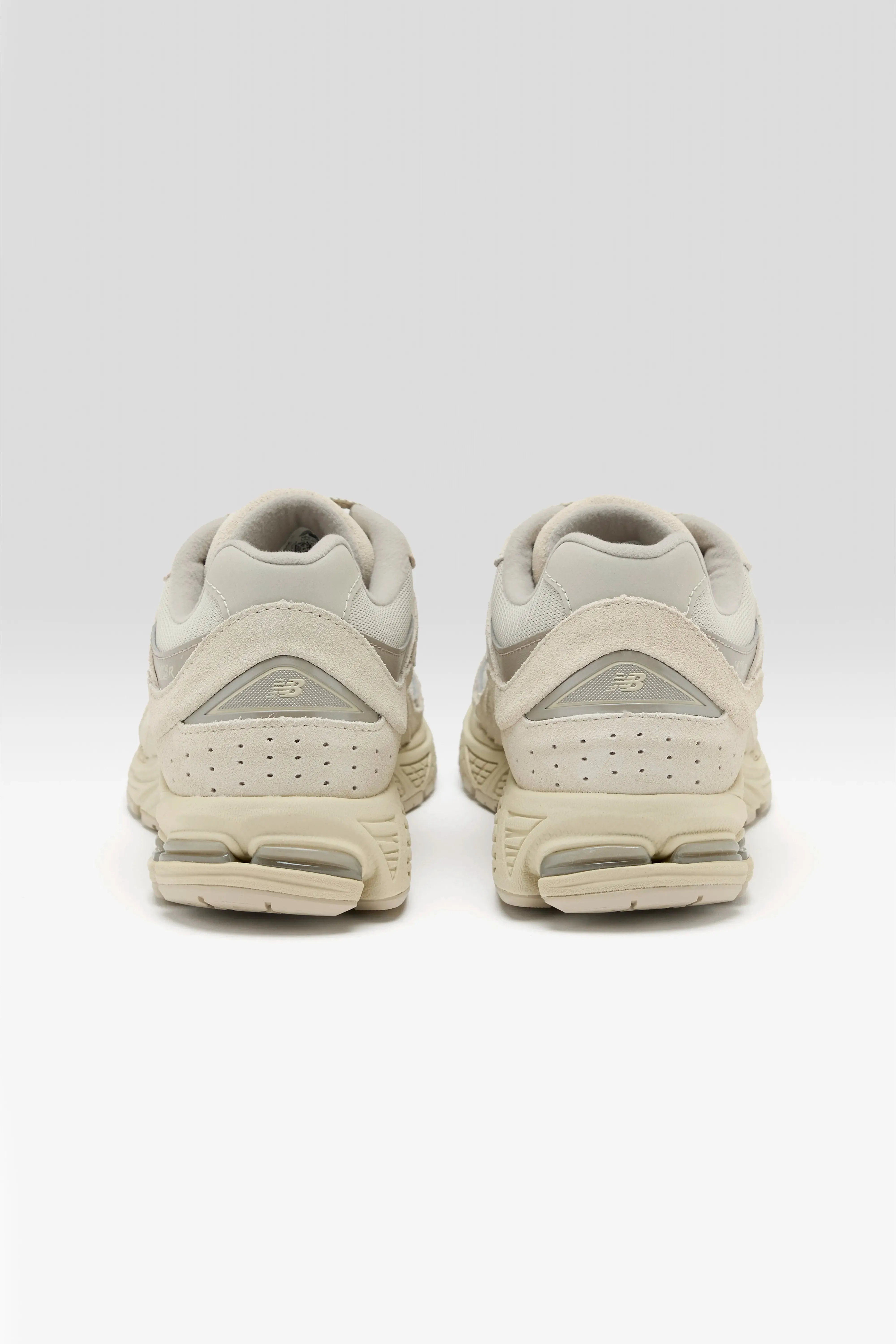 2002R for Women (251 / W / OFF WHITE)