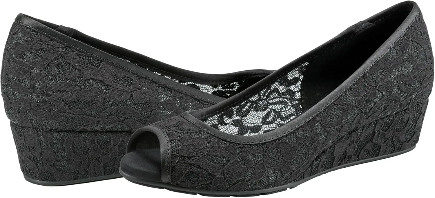 Bandolino Footwear Women's Armory Pump Shoes