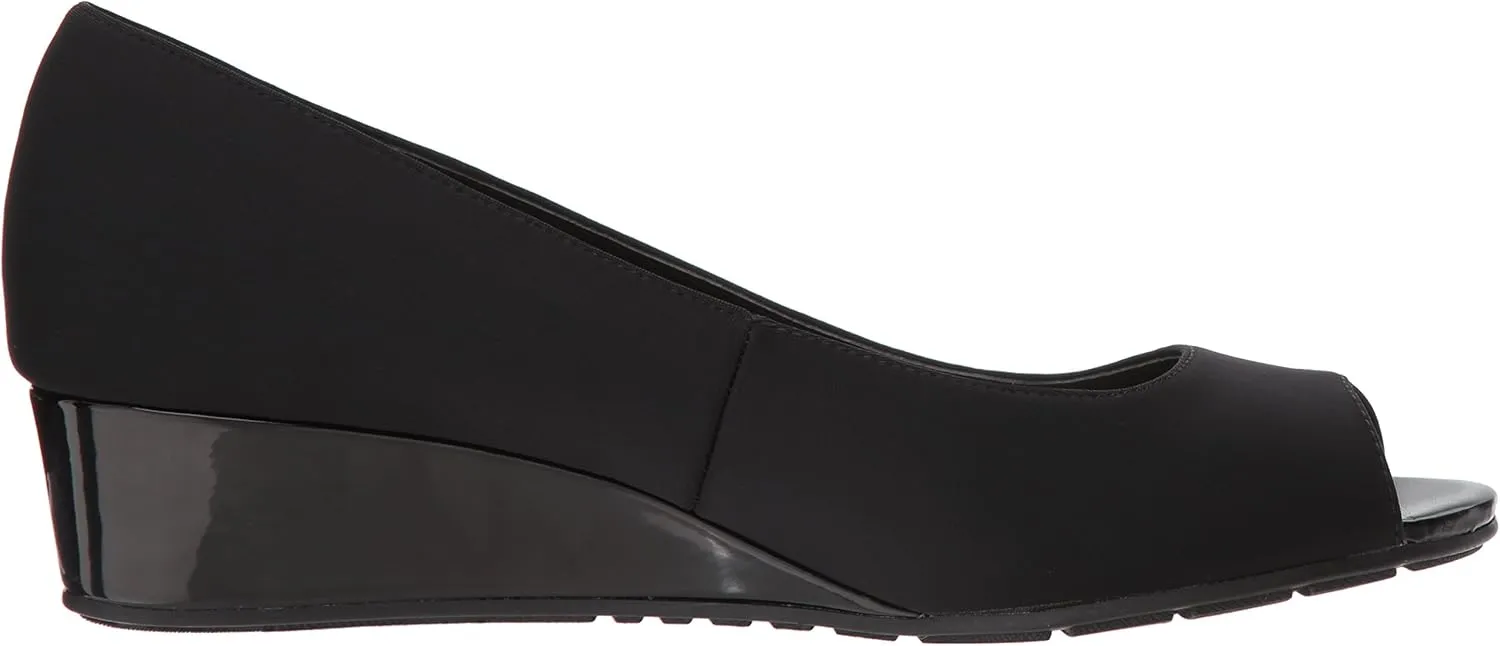 Bandolino Women's Candra Pump