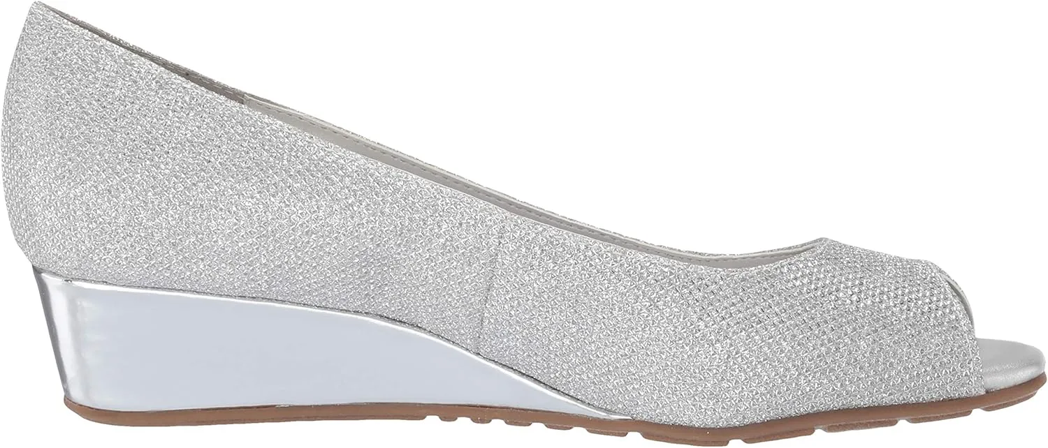 Bandolino Women's Candra Pump
