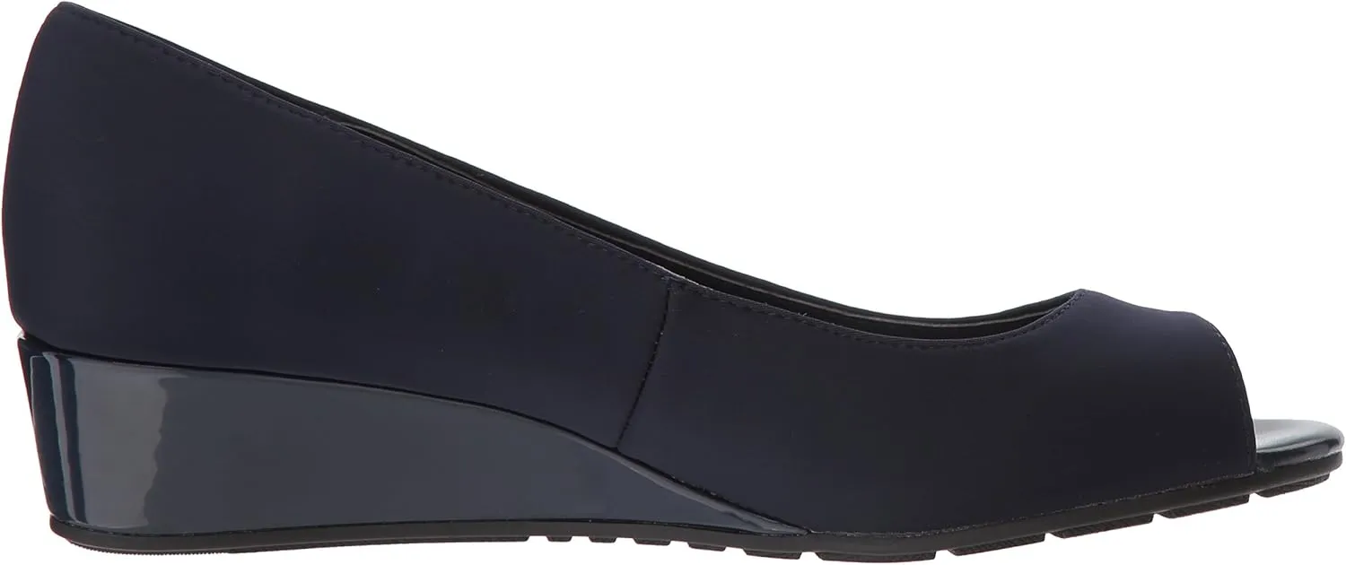 Bandolino Women's Candra Pump