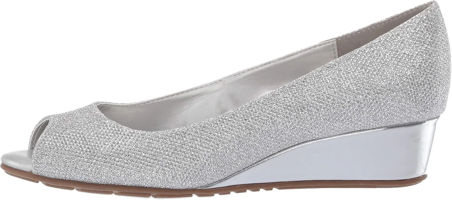 Bandolino Women's Candra Pump