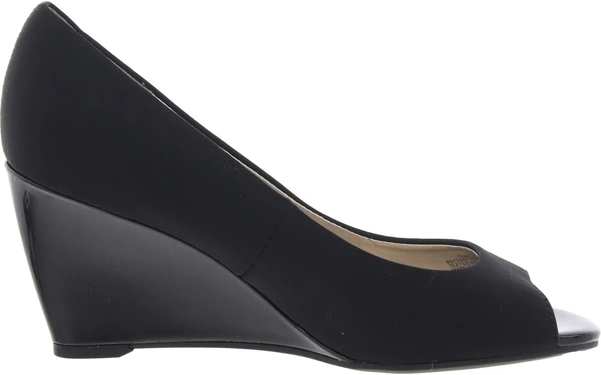 Bandolino Women's Tufflove Pump