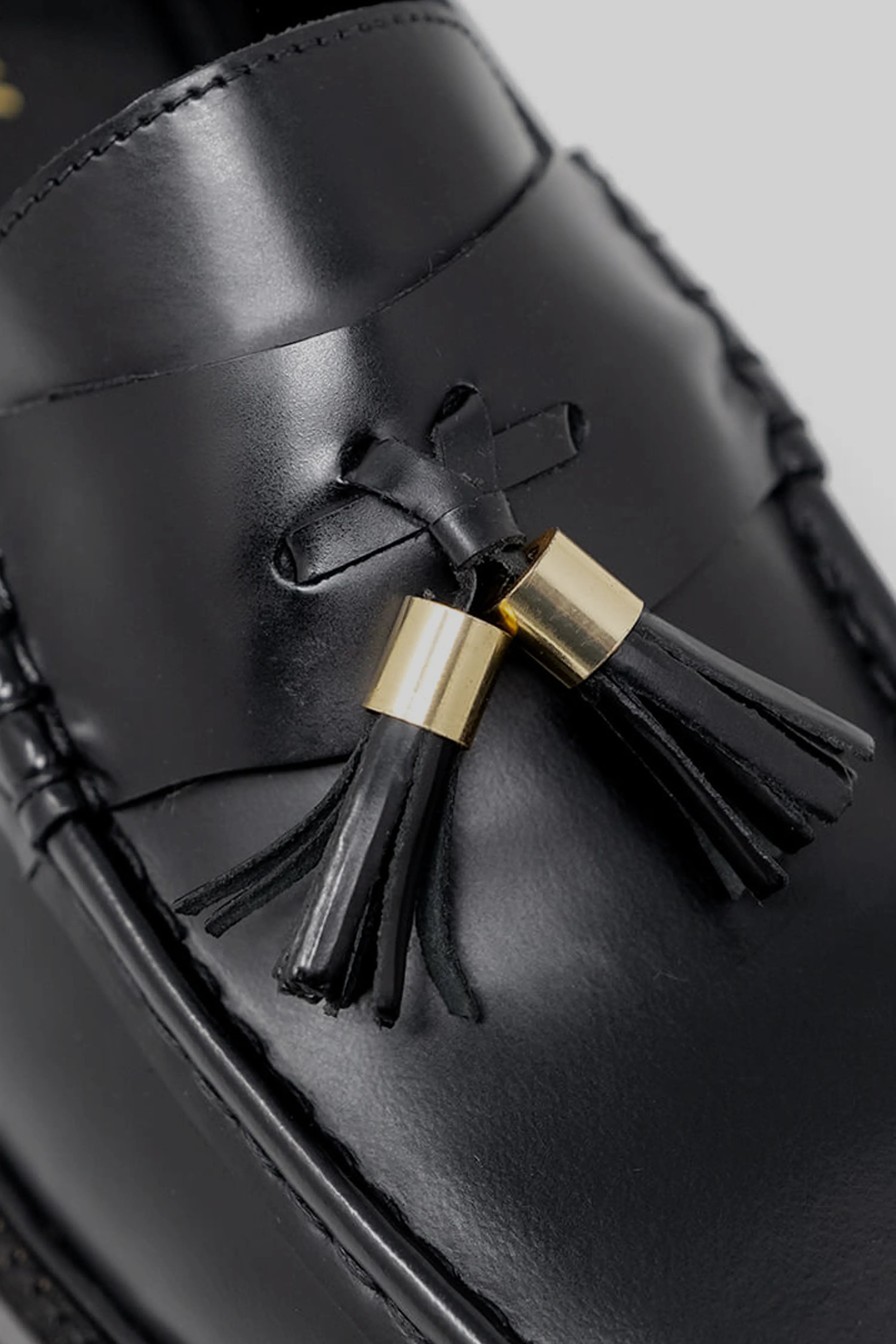 Campus Tassel Loafer Black
