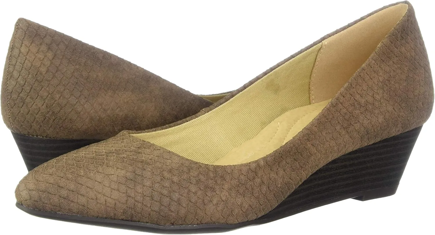 Chinese Laundry Women's Alyce Pump