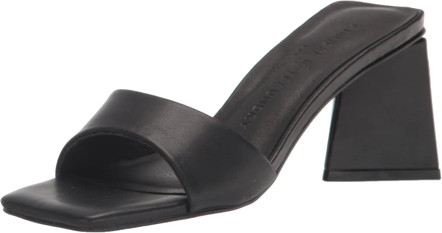 Chinese Laundry Women's Yanda Pump