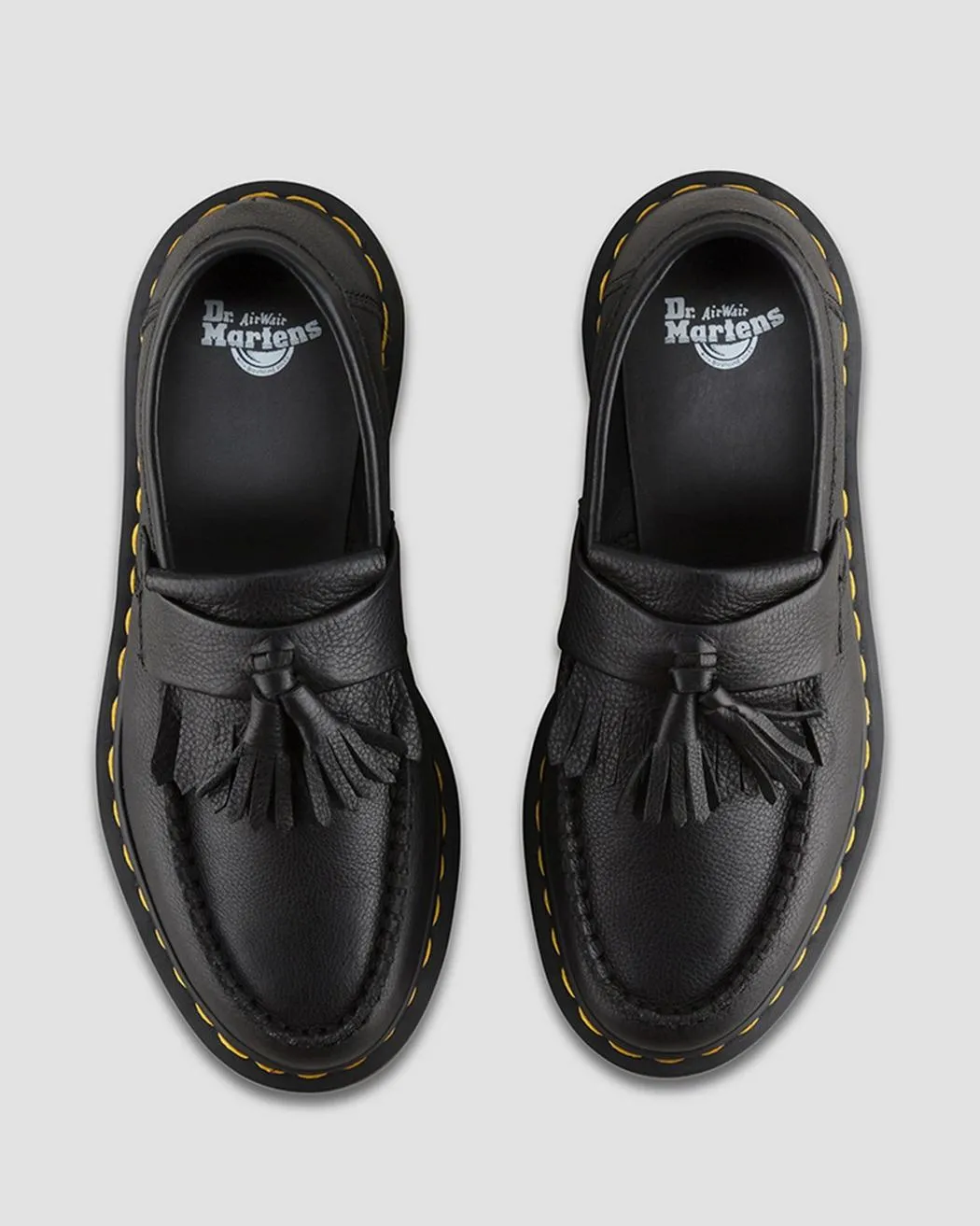 Dr. Martens Adrian Black Virginia 22760001