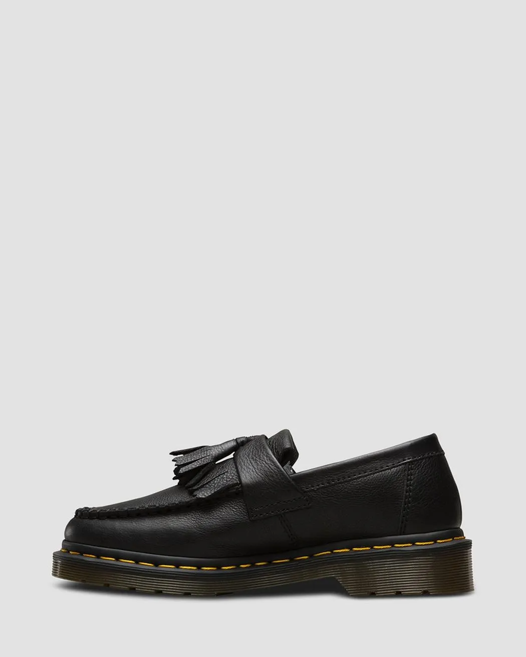 Dr. Martens Adrian Black Virginia 22760001