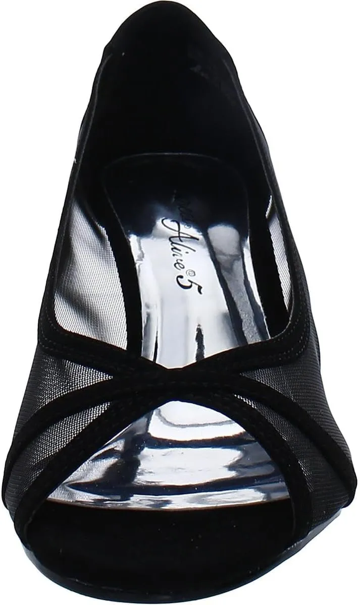 Easy Street Women's Picaboo Pump