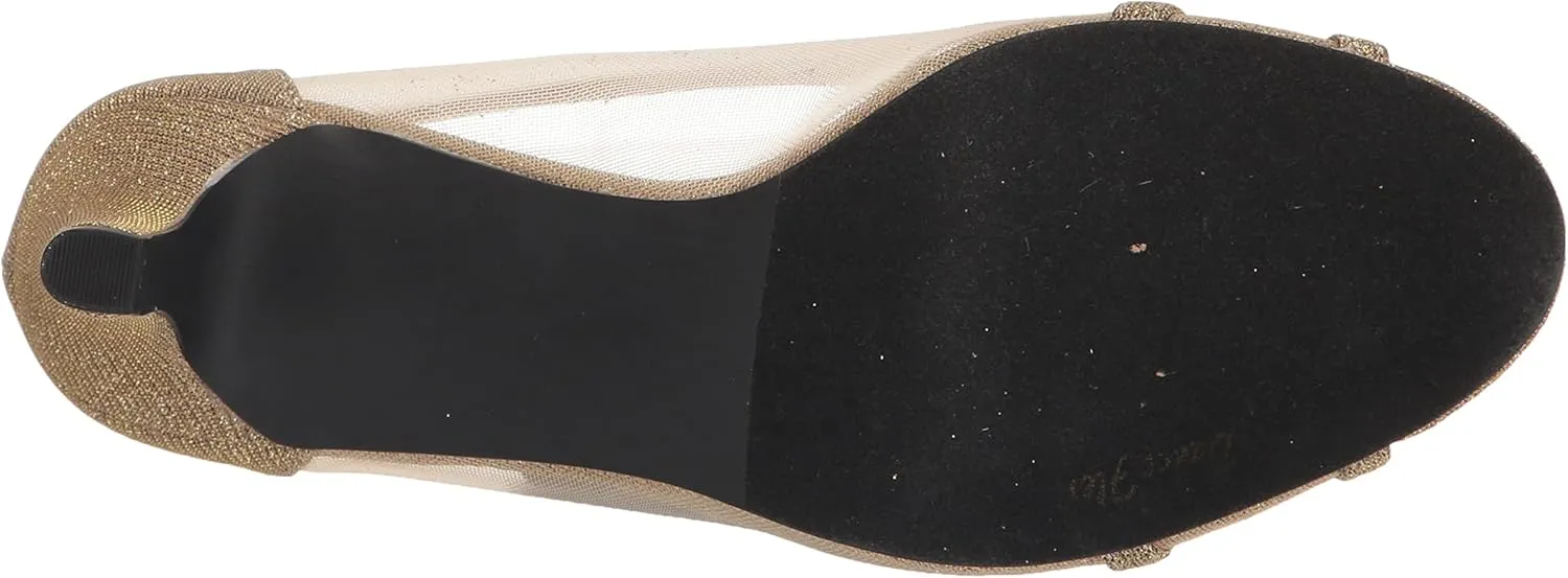 Easy Street Women's Picaboo Pump
