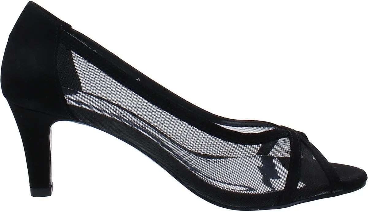 Easy Street Women's Picaboo Pump