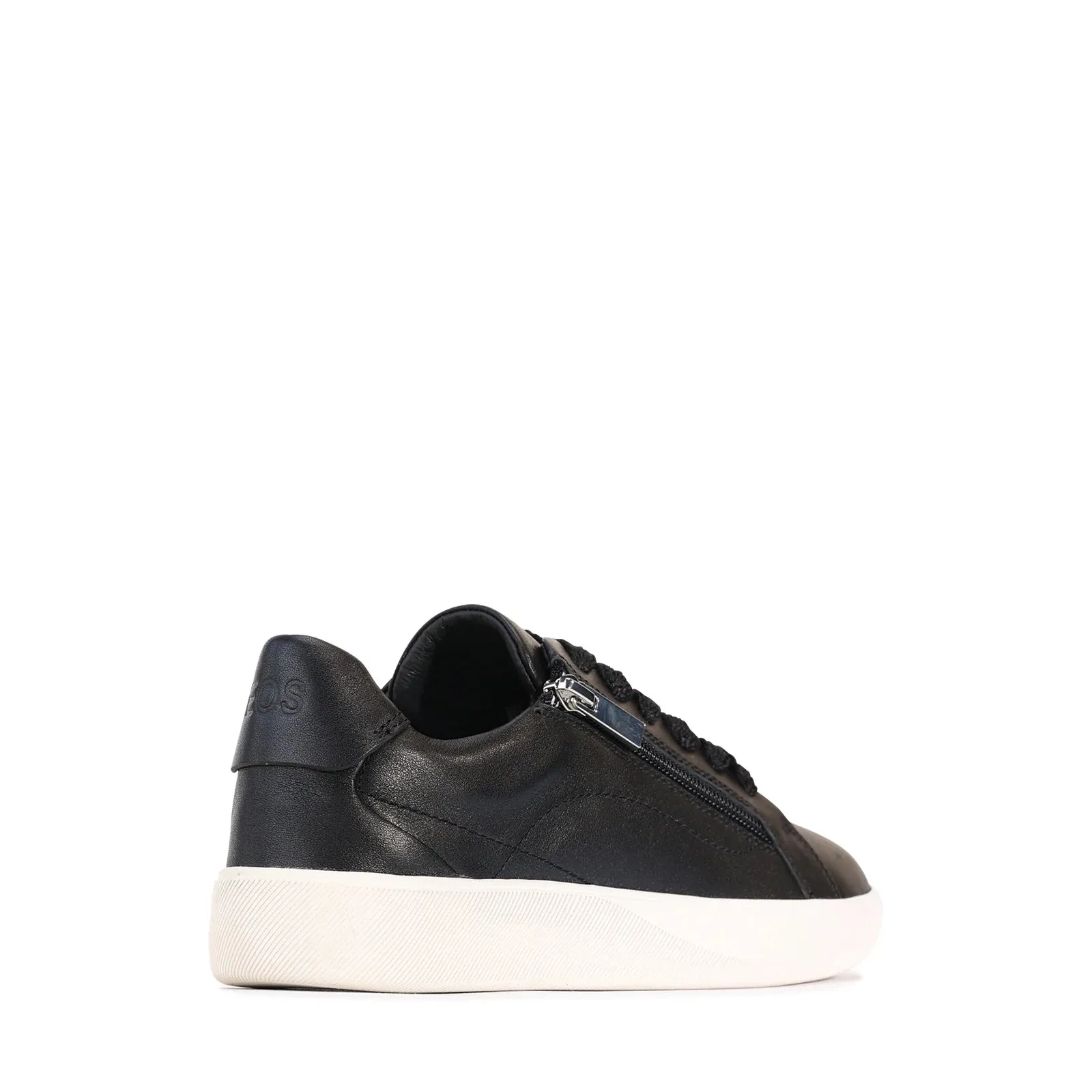 Eos Neomi Black Sneaker