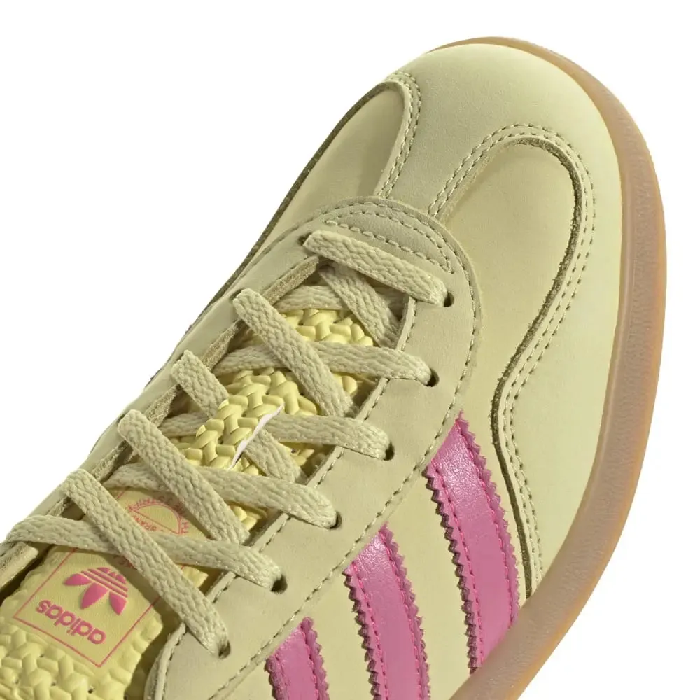 Gazelle Indoor Yellow