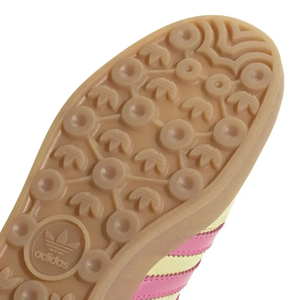 Gazelle Indoor Yellow