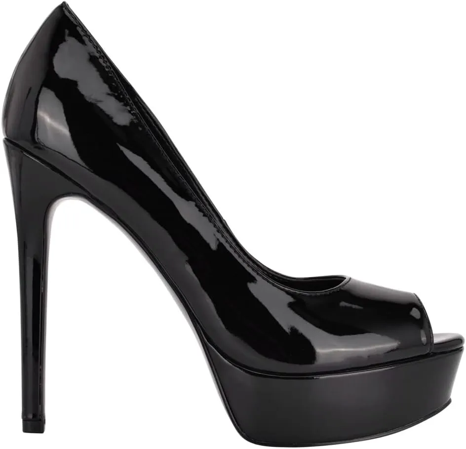 GUESS Women's Cacei Pump