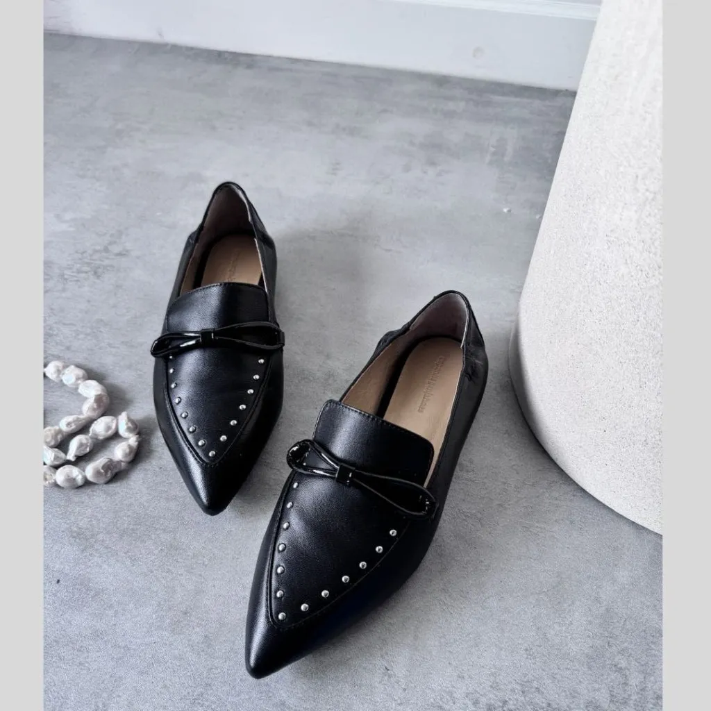 I AM ME - LEATHER - BLACK