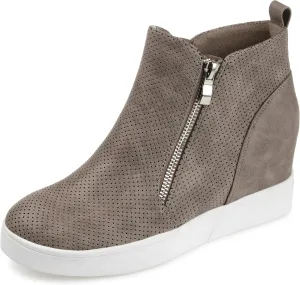 Journee Collection Women's Pennelope Sneaker