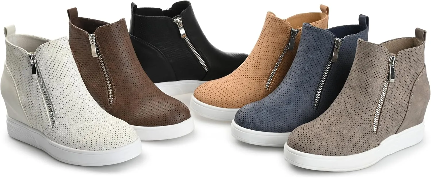Journee Collection Women's Pennelope Sneaker