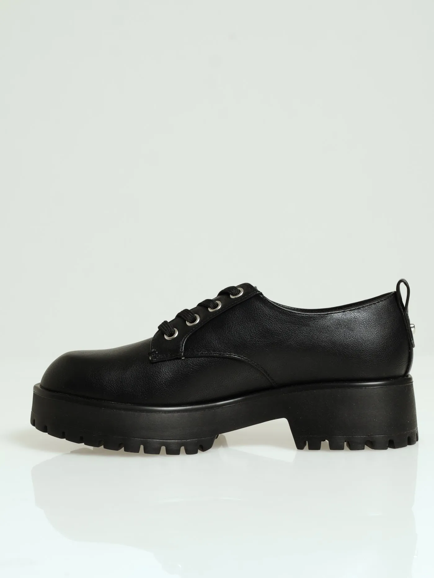 Makinley Chunky Lace Loafer - Black