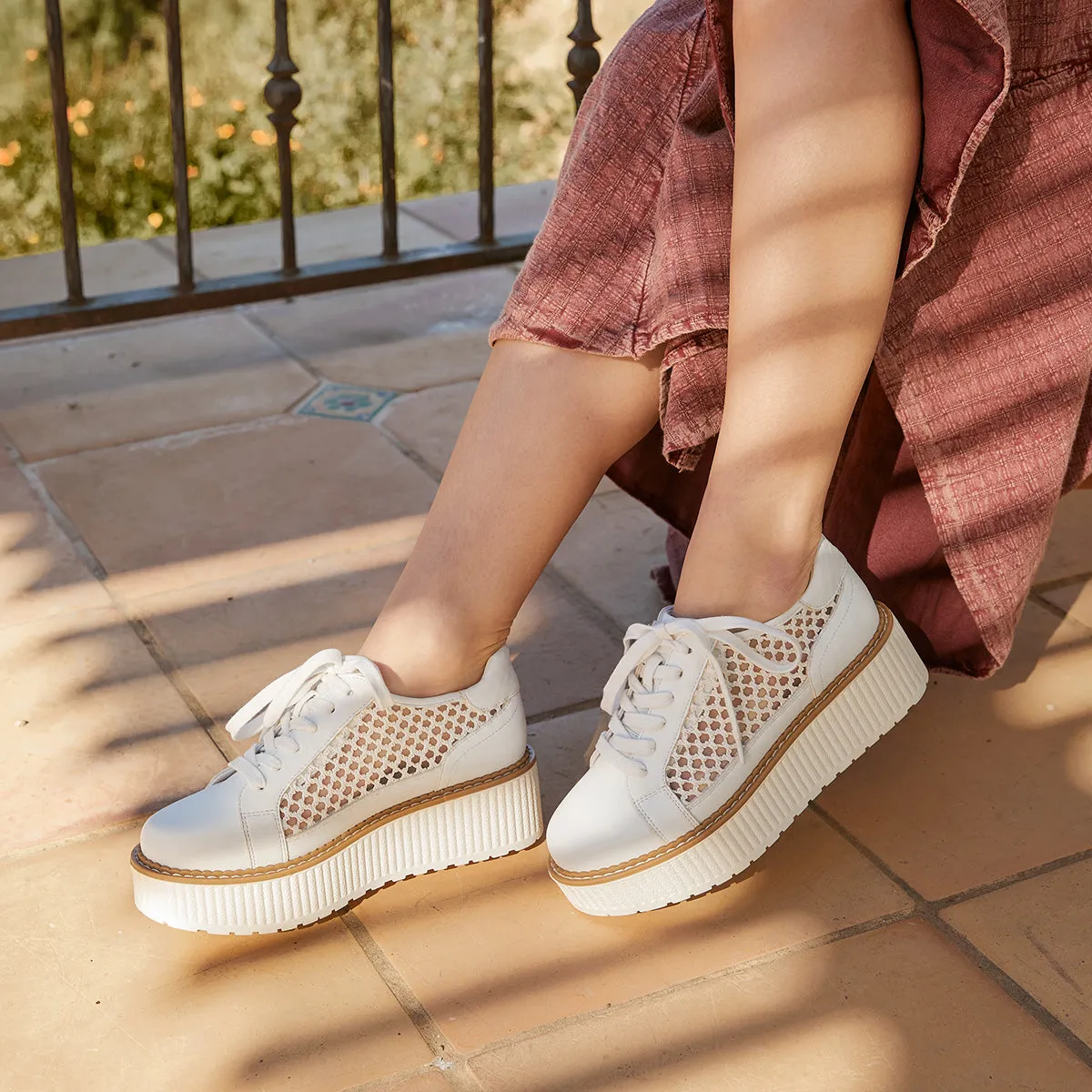 Mercer Mesh Flatform Sneaker