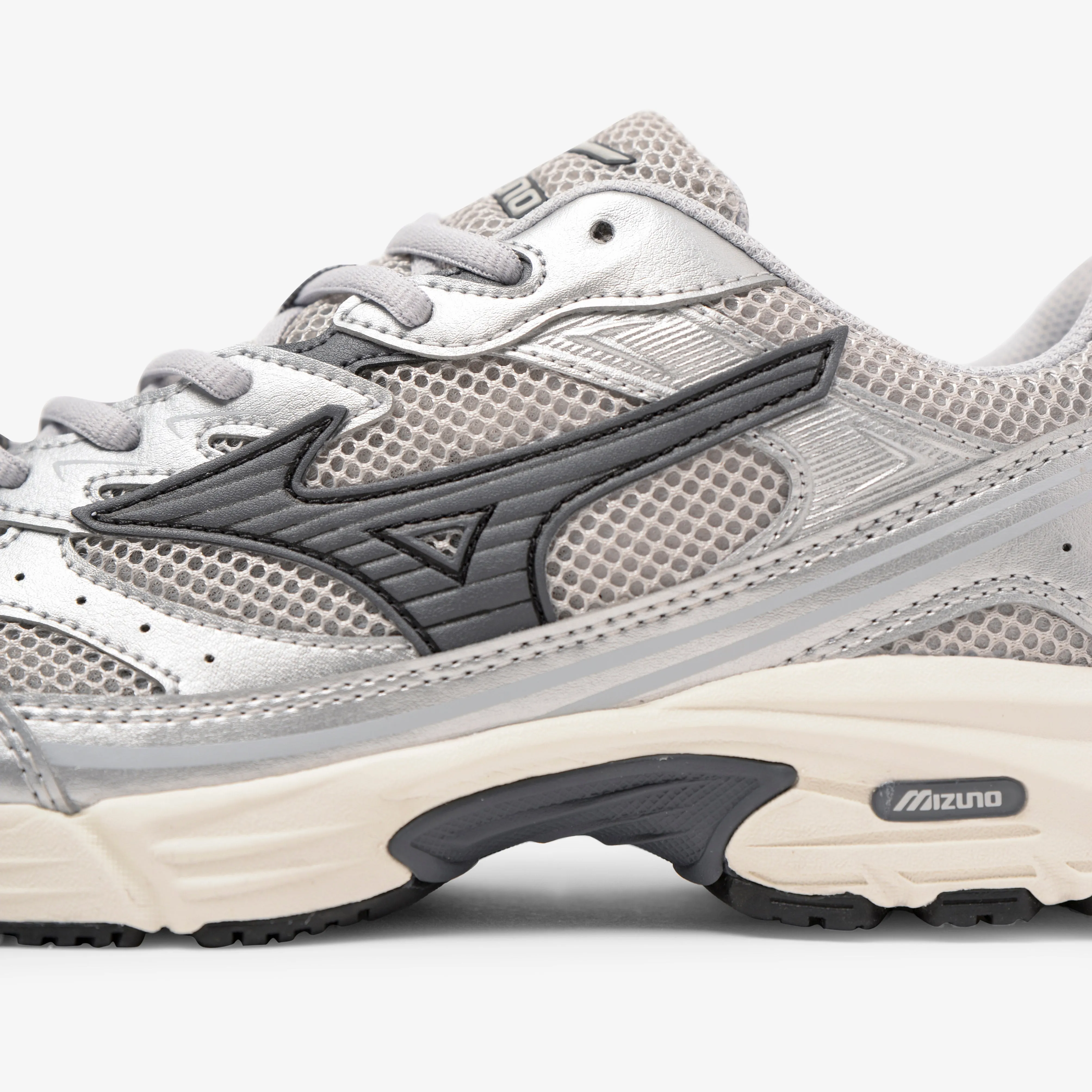 Mizuno MXR Harbor Mist / Iron Gate