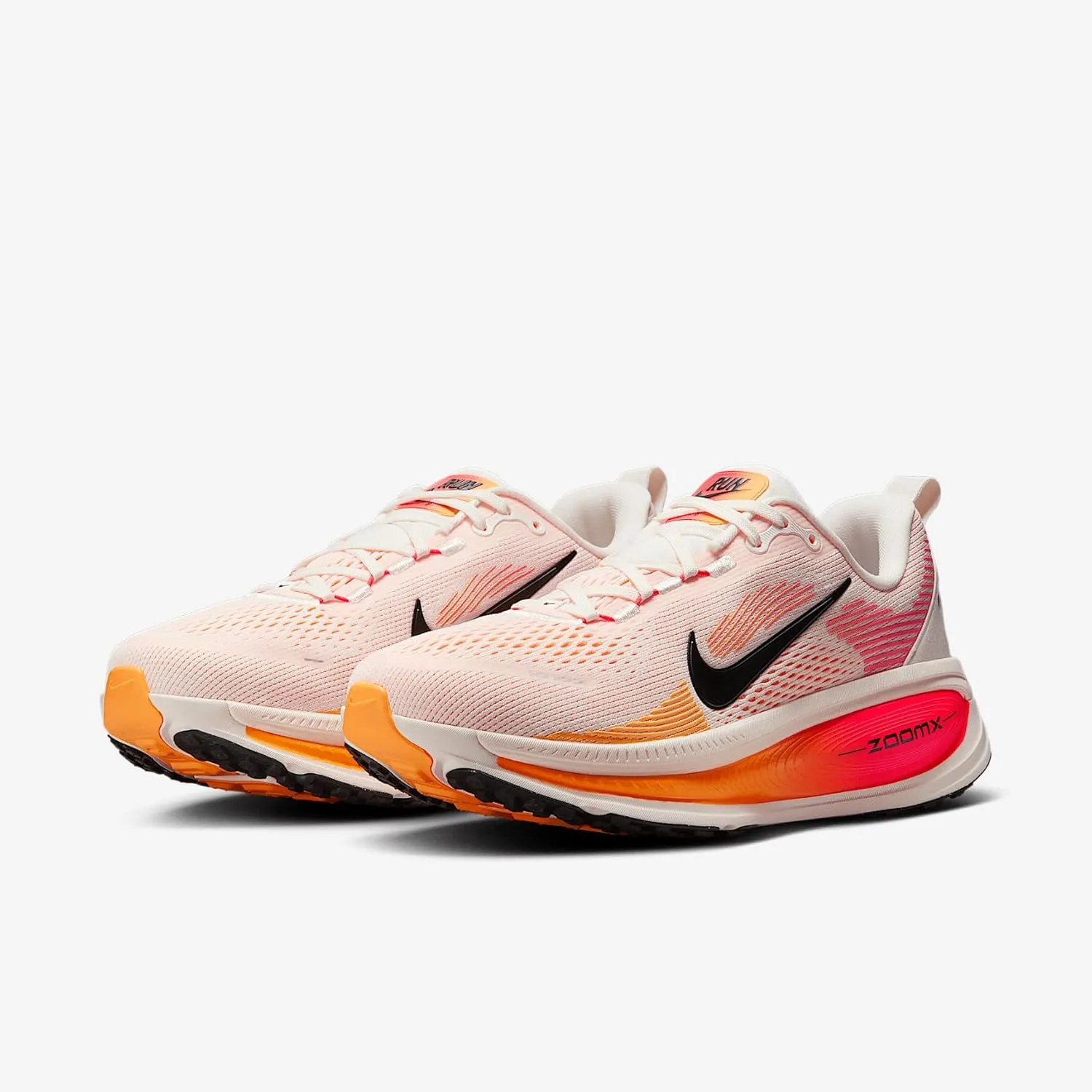 Nike Men's Vomero 18 Sneaker