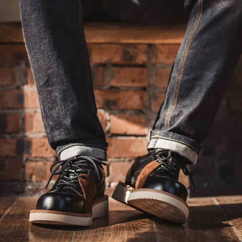 Oxford Shoes with reverse suede stitching