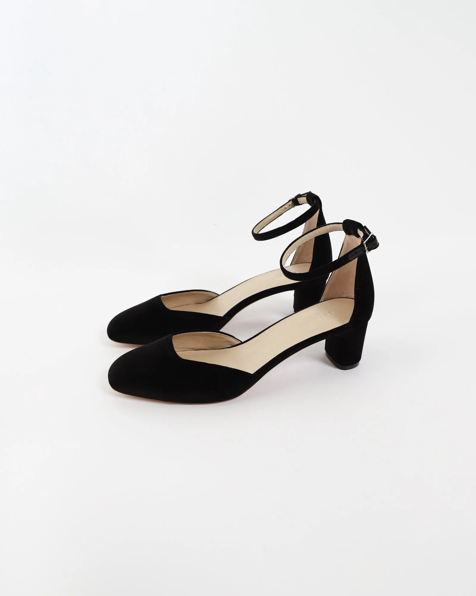 Sabine Velvet Pump
