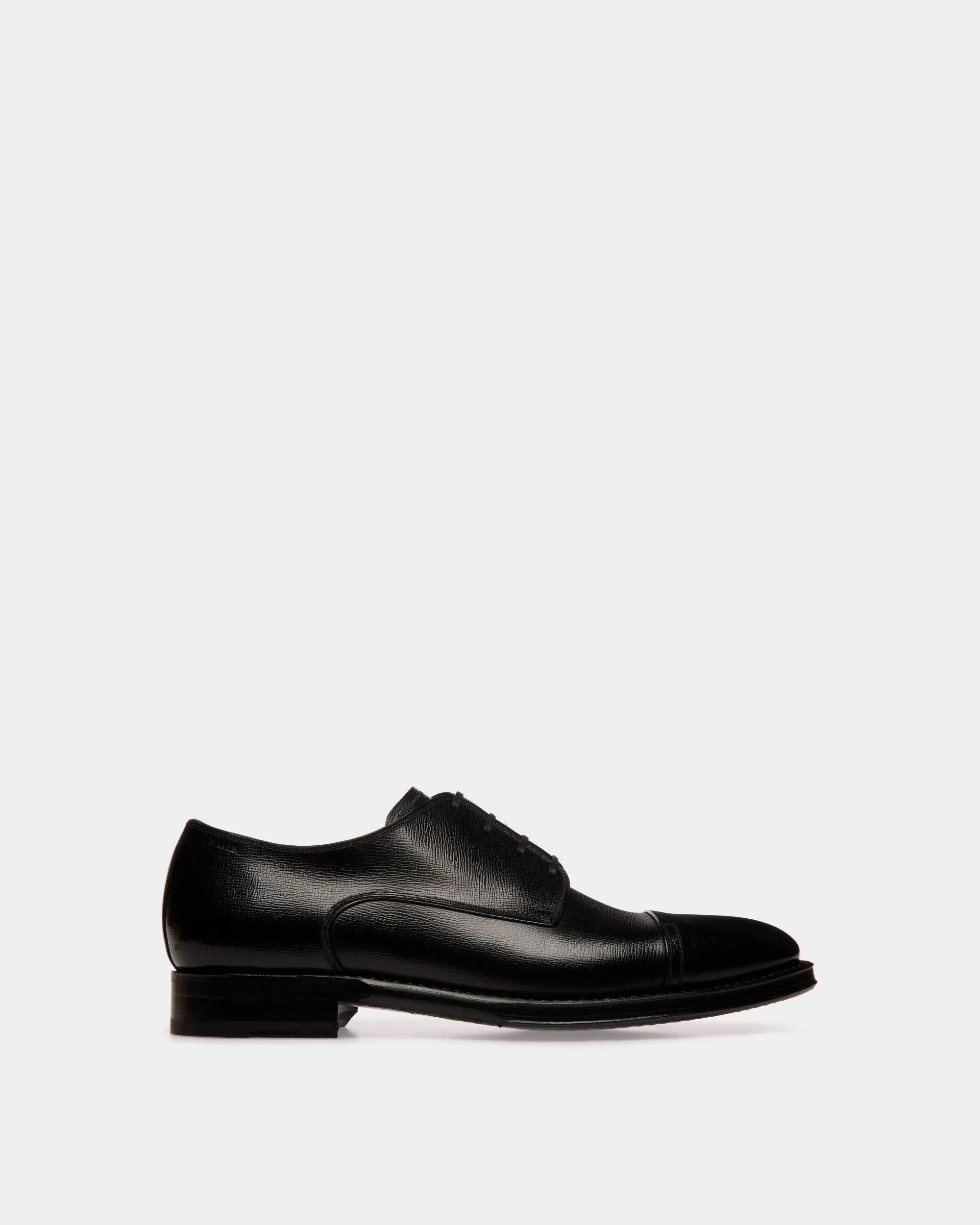 Scribe Un Derby in Black Grained Leather
