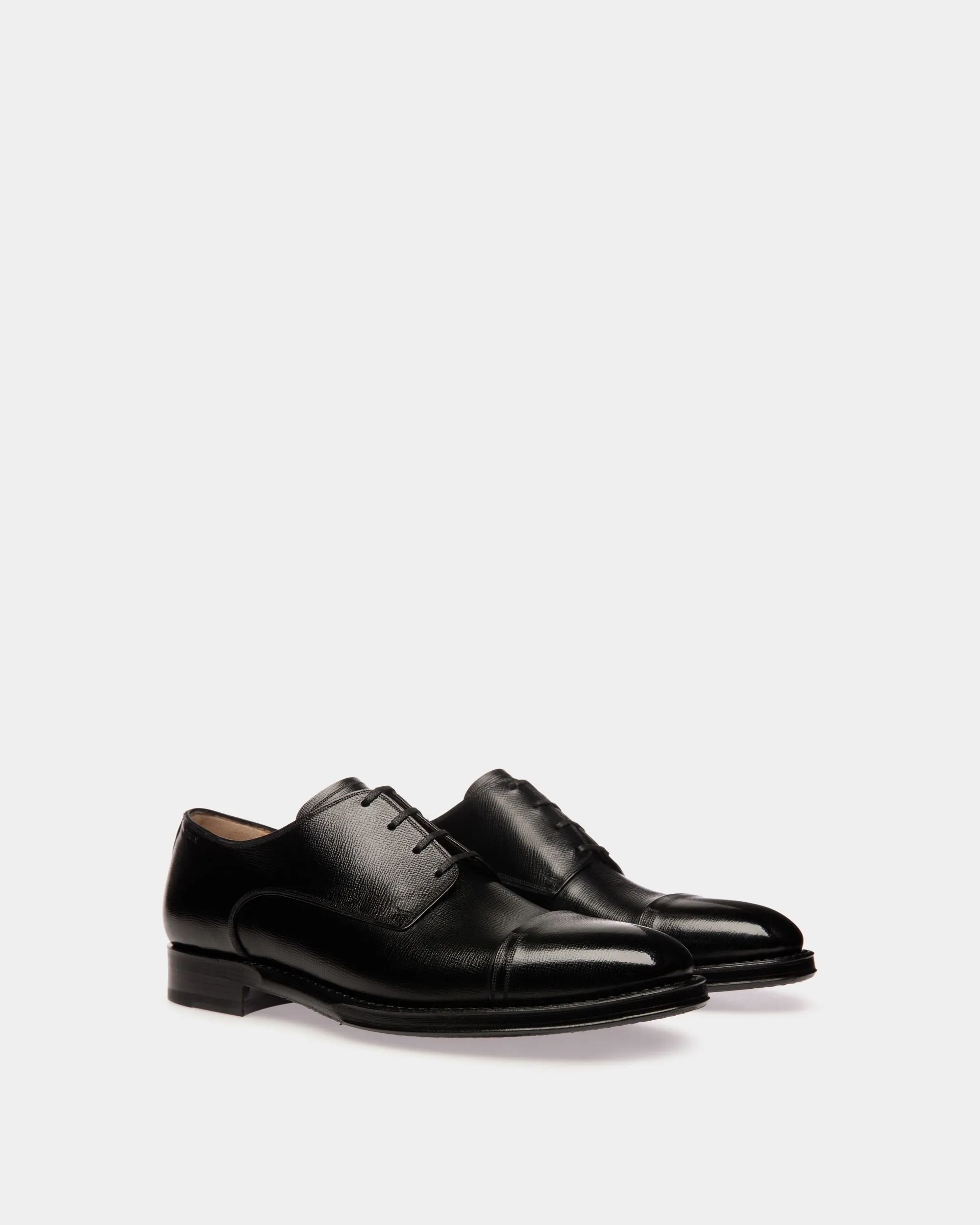 Scribe Un Derby in Black Grained Leather