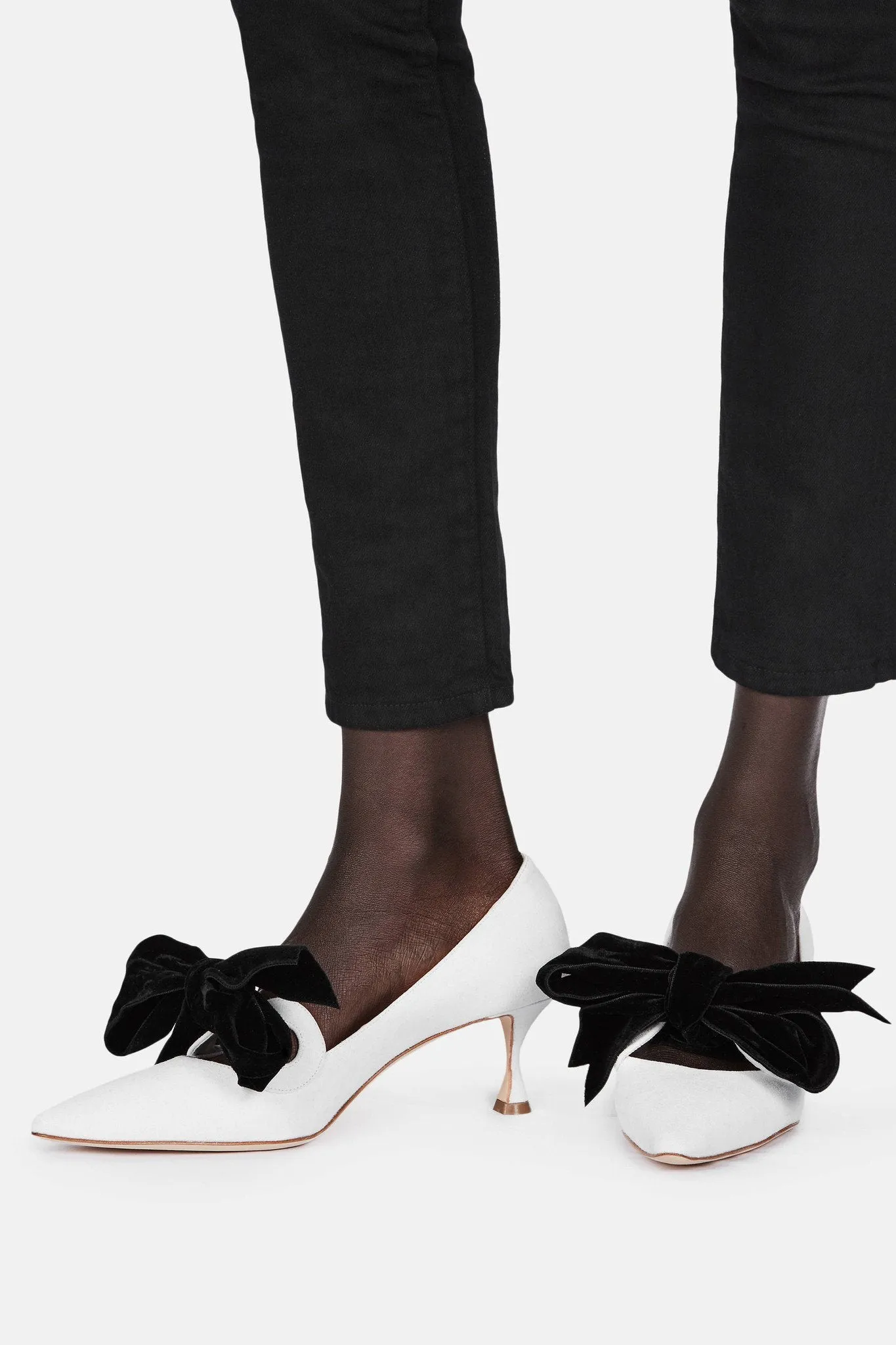 Serba Pump - White Suede/Velvet Bow