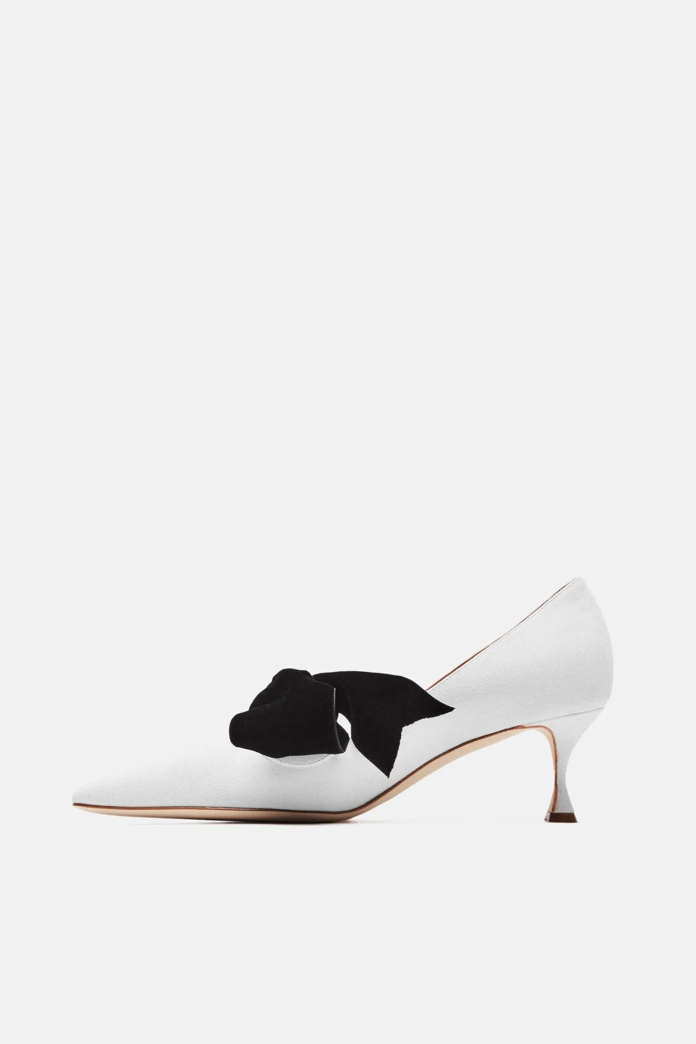 Serba Pump - White Suede/Velvet Bow
