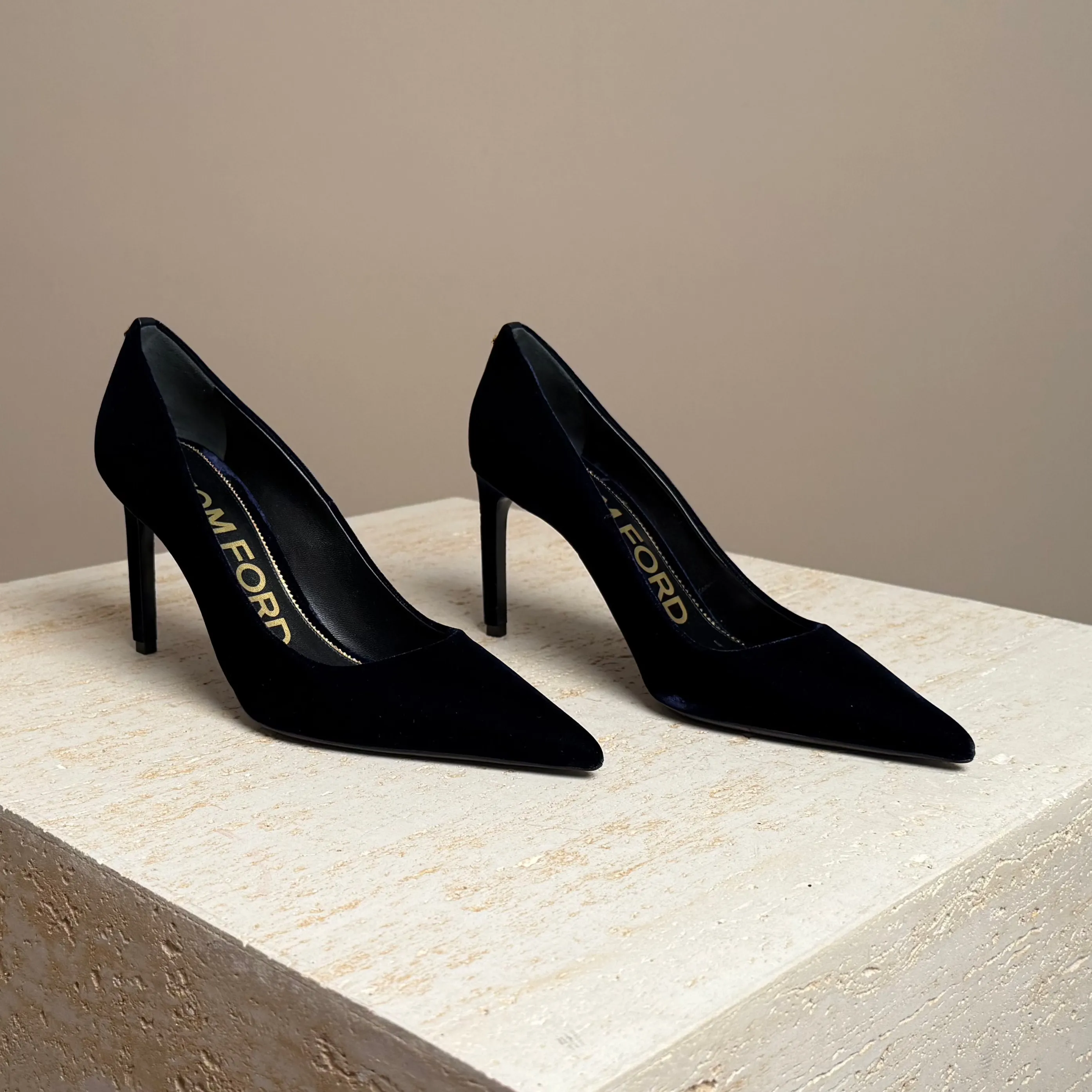 T Screw Velvet Pump Blue Suede