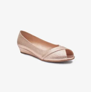 Wedge Pumps