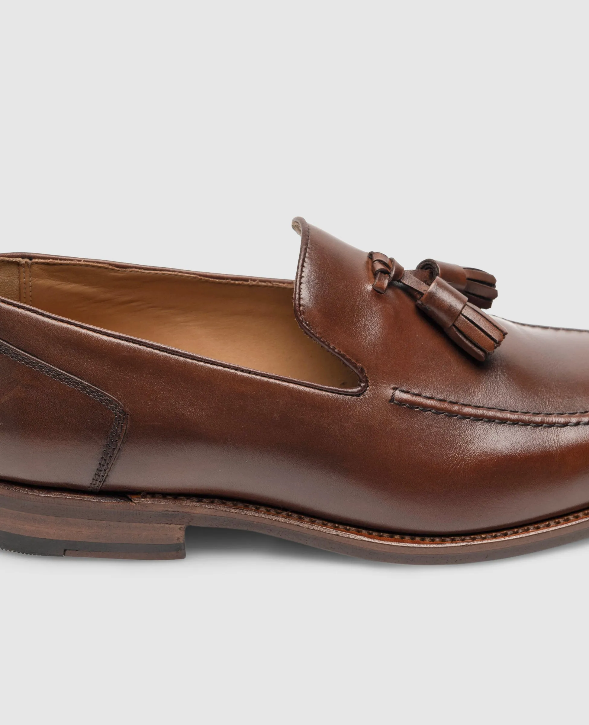 Wien Plain Tassel BC - Brown