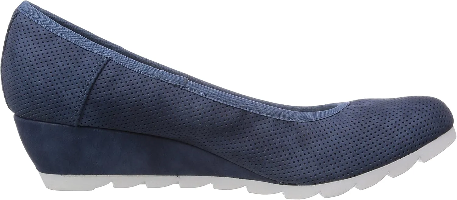 Women's Closed-Toe Pumps