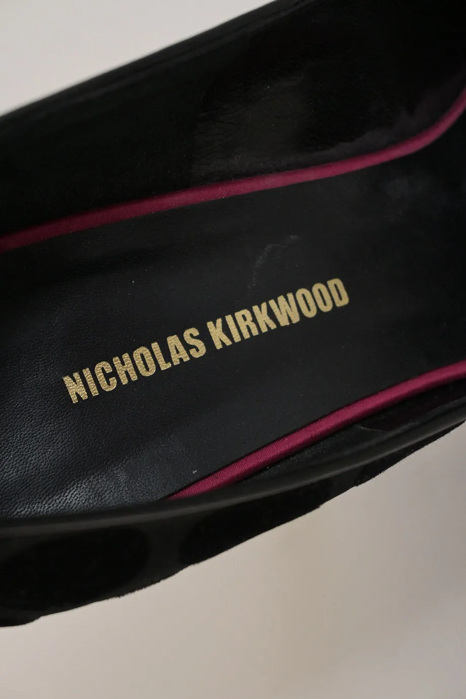 [WS7106] Nicholas Kirkwood | Platform pump