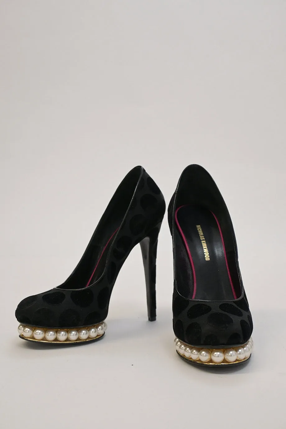 [WS7106] Nicholas Kirkwood | Platform pump